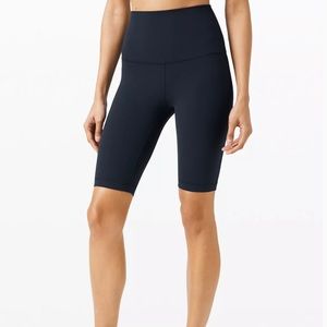 Lululemon Align Super High Rise Short 10”